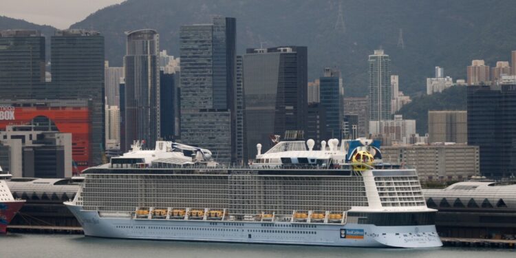 Crucero dará la vuelta al mundo en 274 noches, visitará 65 países