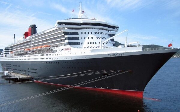 Cunard programa dos viajes transatlánticos para el Queen Mary 2 este fin de año