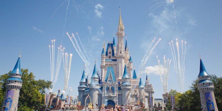 Disney amplía su alianza en América con Viajes El Corte Inglés