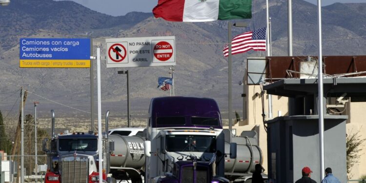 EU levantará restricciones en sus fronteras a mexicanos y canadienses vacunados