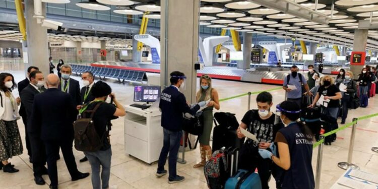 EUROPA LEVANTÓ LAS RESTRICCIONES PARA LOS VIAJES DESDE ARGENTINA, COLOMBIA Y PERÚ