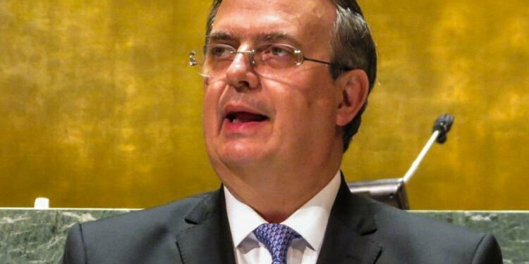 Ebrard confirma que reapertura para viajes no esenciales a EUA será el 8 de noviembre