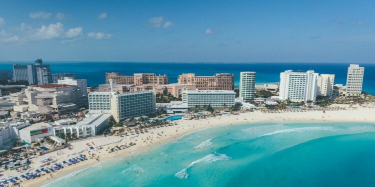 El Caribe, la región que recupera más rápido su turismo