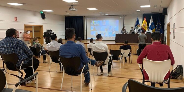 El Gobierno impulsa una mesa de trabajo en La Palma para adaptar los planes de sostenibilidad turística