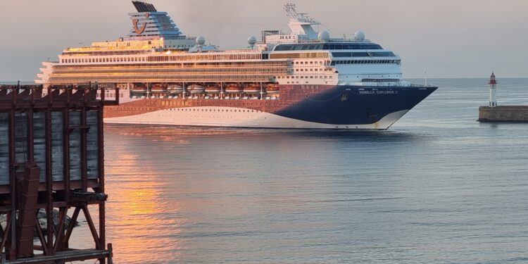 El Puerto de Almería recibe este fin de semana la visita de dos cruceros