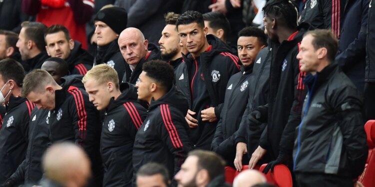 El United toma un avión para viajar en diez minutos a Leicester