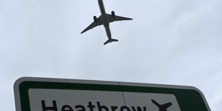 El aeropuerto británico de Heathrow anuncia una tímida recuperación de los viajes hasta 2026