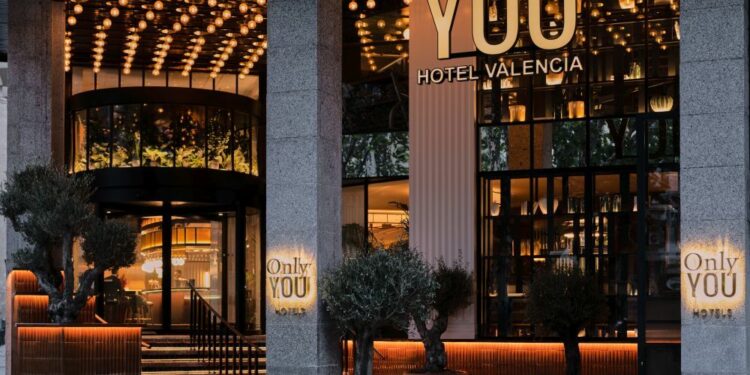 El nuevo Only You Hotel Valencia se encuentra en el antiguo Hotel Astoria Palace, en el centro hist