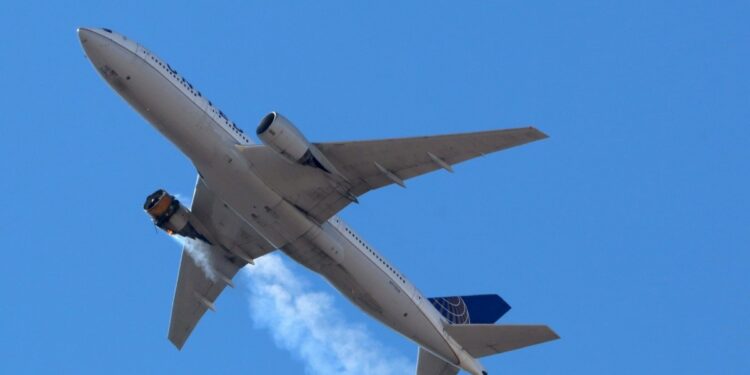 Estados Unidos emite nuevas reglas para viajar vía aérea