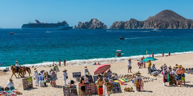 Fideicomiso de Turismo de Los Cabos proyecta recuperación de viajeros al cierre de 2021