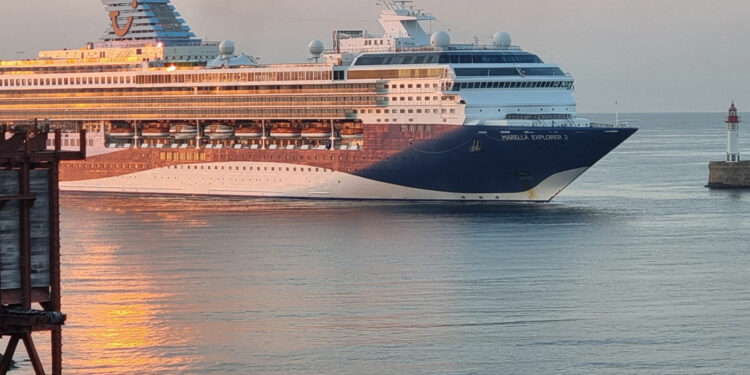 Fin de semana de escalas de cruceros para el puerto de Almería