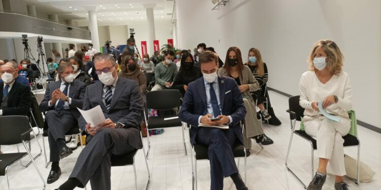 Foro Destinos Turísticos Inteligentes: Comienza el Foro Destinos Turísticos Inteligentes organizado por EL CORREO