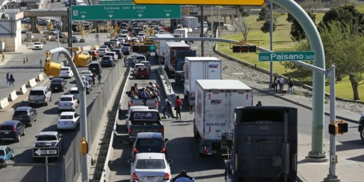 Frontera con México ya tiene fecha para abrir a viajes no esenciales