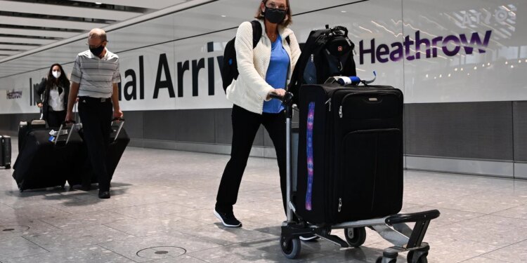 Heathrow sigue "significativamente impactado" por la pandemia