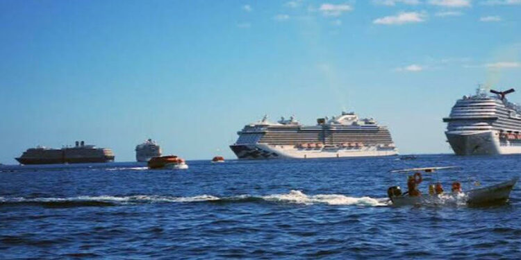 Hoy, cuatro cruceros en Cabo