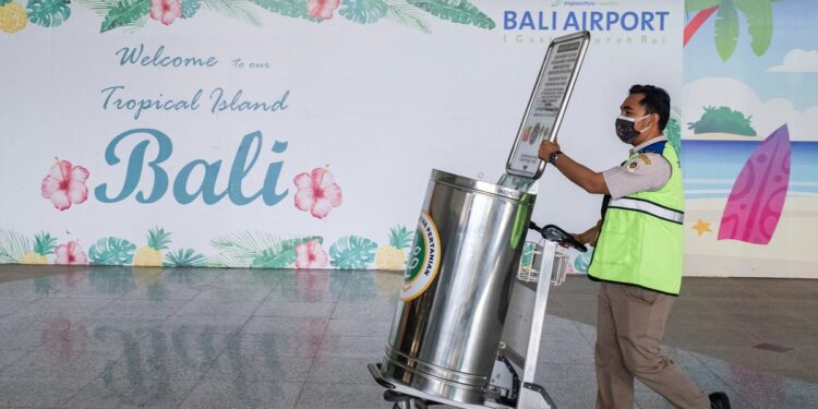 Indonesia abre Bali y Riau al turismo internacional sin tener vuelos directos