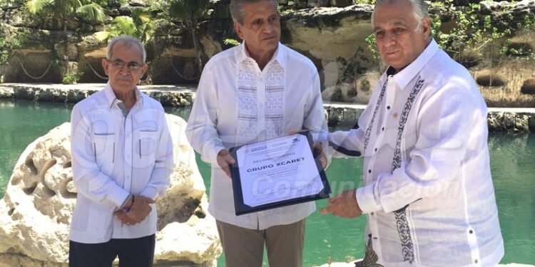 Instauran la Sectur y Xcaret cátedra turística en reconocimiento a Miguel Quintana Pali