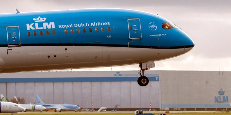 KLM prevé operar vuelos directos desde Ámsterdam a 162 destinos