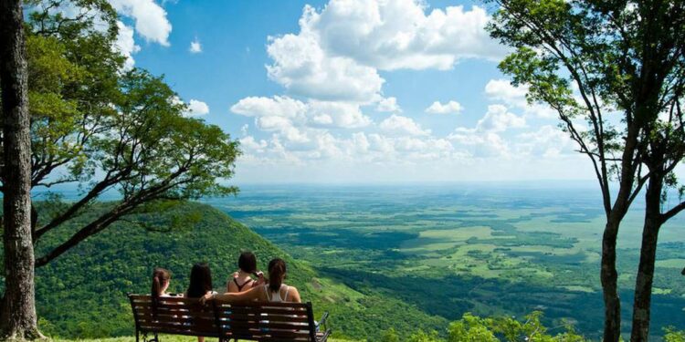 La Nación / Ser “país seguro” genera más ingreso de turistas