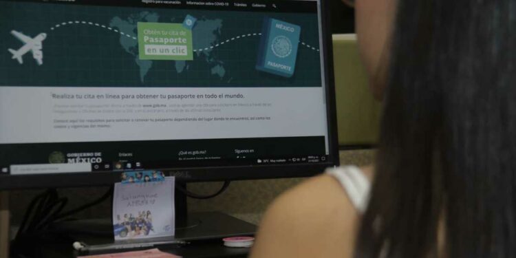 La Secretaría de Relaciones Exteriores pide a los ciudadanos visitar las páginas oficiales.