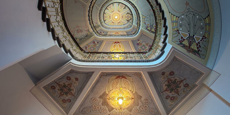 Escalera En El Museo Nacional Del Art Nouveau En Riga Foto editorial -  Imagen de perspectiva, riga: 33601951