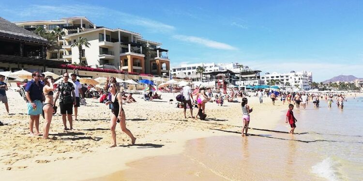 Los Cabos, de los destinos de playa más elegidos para el mega puente del Día de Muertos