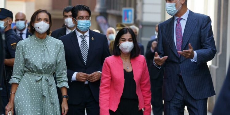 Maroto anuncia un plan de recuperación turística específico para La Palma