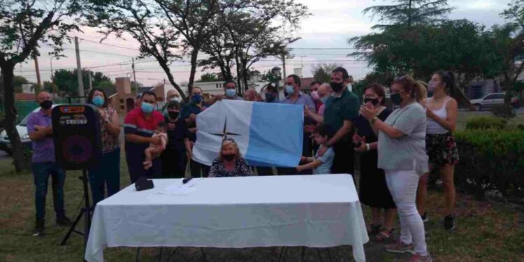 Mi Barrio, Mi Bandera: Residencial El Crucero ya recibió su bandera