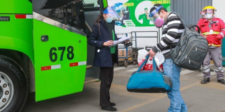 Minsa: mayores de 45 años deberán tener vacunación completa para viajes interprovinciales