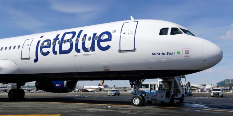 “Monster Sale” de JetBlue: la aerolínea lanza ofertas desde $31 por trayecto