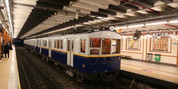 Noche de los Museos: cómo participar de los viajes en los centenarios vagones belgas de la línea A del subte