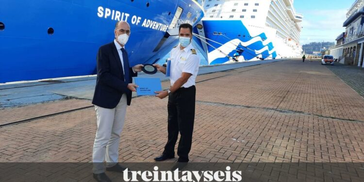 Nueva doble escala de cruceros en Vigo
