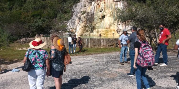 De acuerdo con la Unidad Conflictiva Social, el problema proviene de un conflicto social.