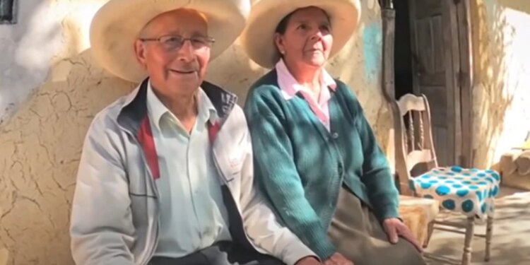 Pedro Castillo llegó a Cajamarca para visitar a sus padres, quienes estarían delicados de salud