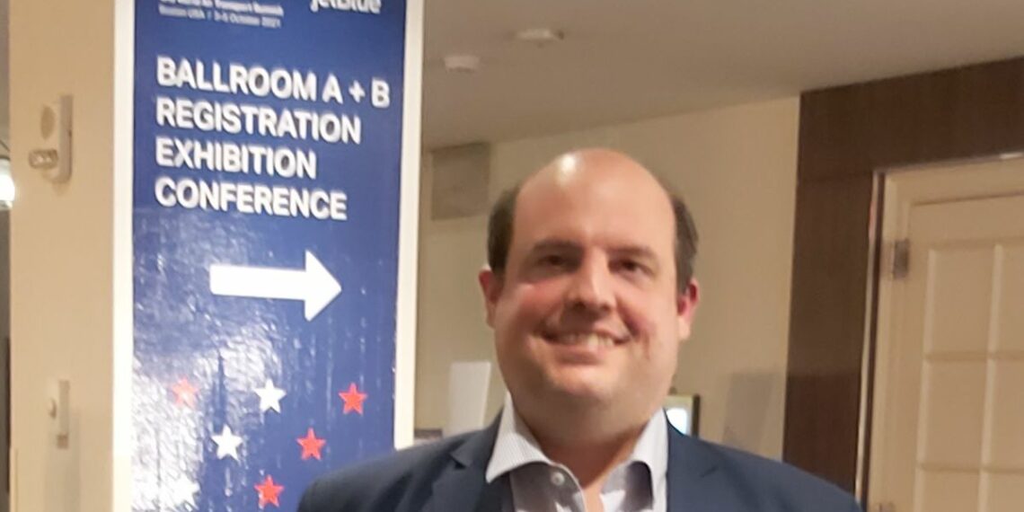 Presidente de Aerolíneas afirmó que para mediados del año próximo estará normalizado el cabotaje