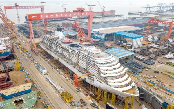 Primer crucero de fabricación china entra en segunda fase de construcción