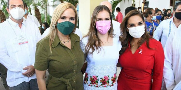 Promueve Solidaridad sus bellezas naturales en Cancún Travel Mart