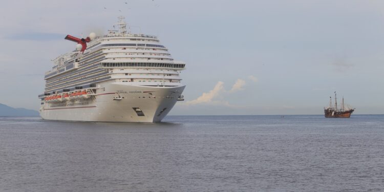 Puerto Vallarta recibió el primer crucero desde el inicio de la pandemia