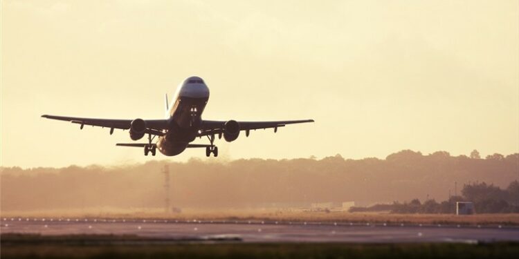 Reino Unido viajes colombianos : Reino Unido retira a Colombia de la lista roja de viajes | Internacionales