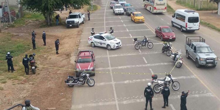 Reportan balacera en el crucero de Güendulain