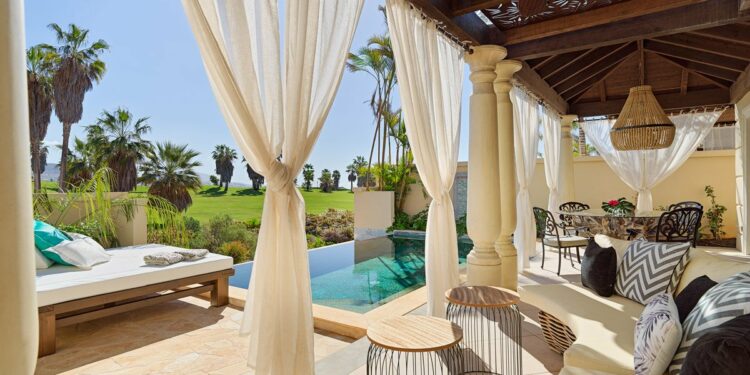 Grand Pool Piscina
