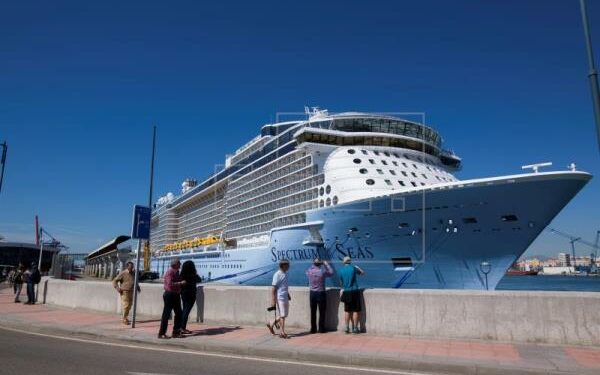 Seis navieras volverán a hacer escalas de cruceros en Málaga tras 20 meses