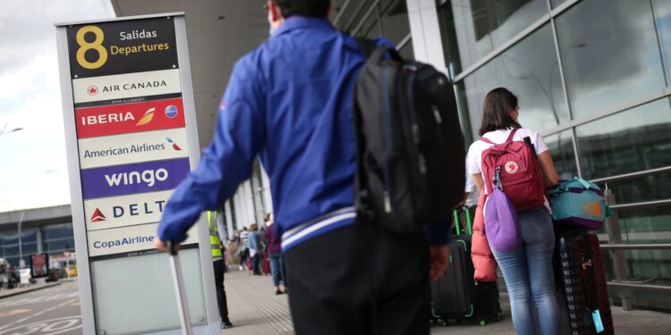 Semana de receso: cerca de 270 mil colombianos viajarán al exterior en octubre
