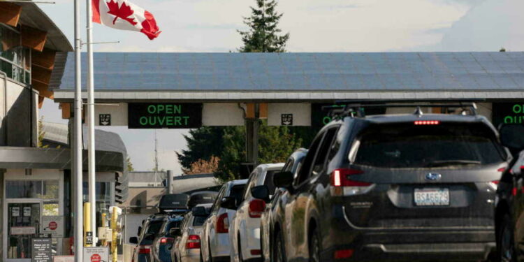 Todo lo que debes saber si vas a viajar por tierra desde Canadá a Estados Unidos cuando se abra la frontera