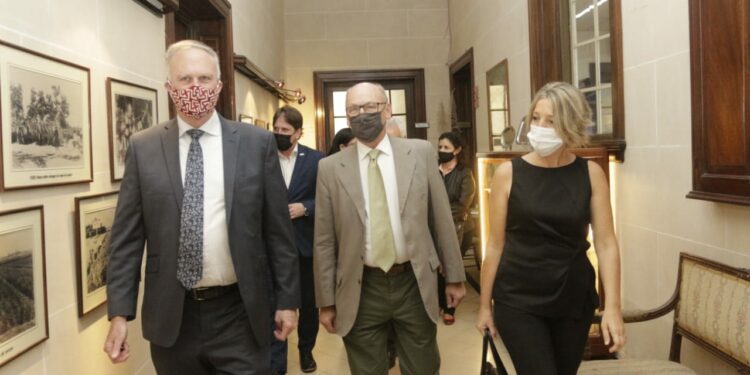 Tucumán expuso su potencial turístico ante el embajador de Australia