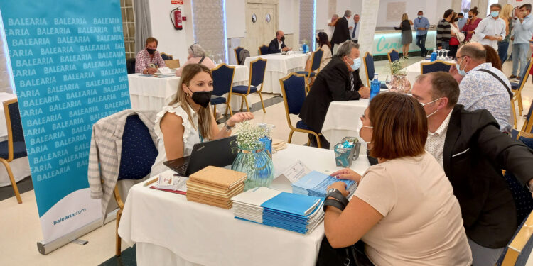 Un centenar de empresas colaboran para crear productos turísticos novedosos en Granada
