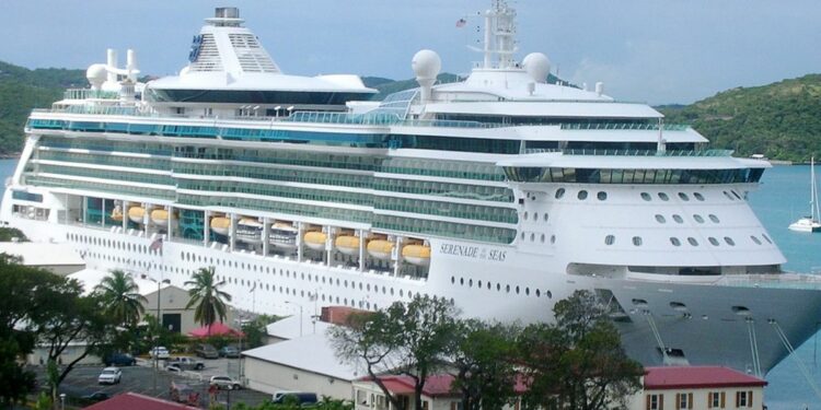 Un crucero de nueve meses