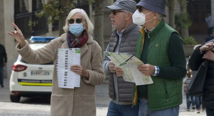 Turistas en el centro de Vitoria.
