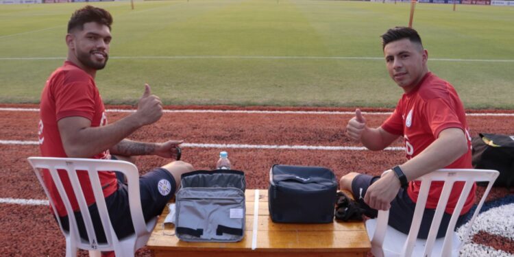 Versus / Blas Riveros, sin autorización de su equipo para venir a la Albirroja