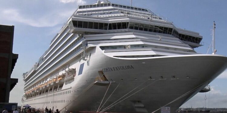 Viera busca revertir decisión de Brasil que impide la llegada de cruceros a Uruguay